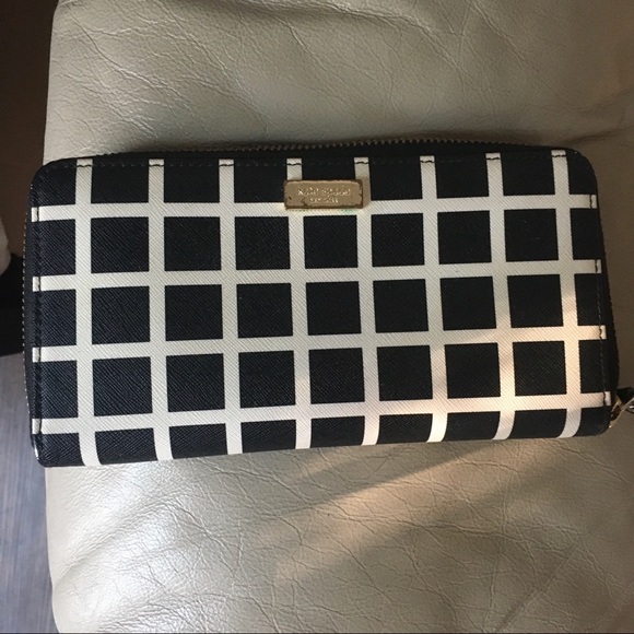 EUC Kate Spade Shore Street Lacey Wallet - Picture 2 of 15